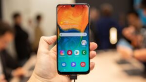 samsung galaxy a50 review with specifications and features
